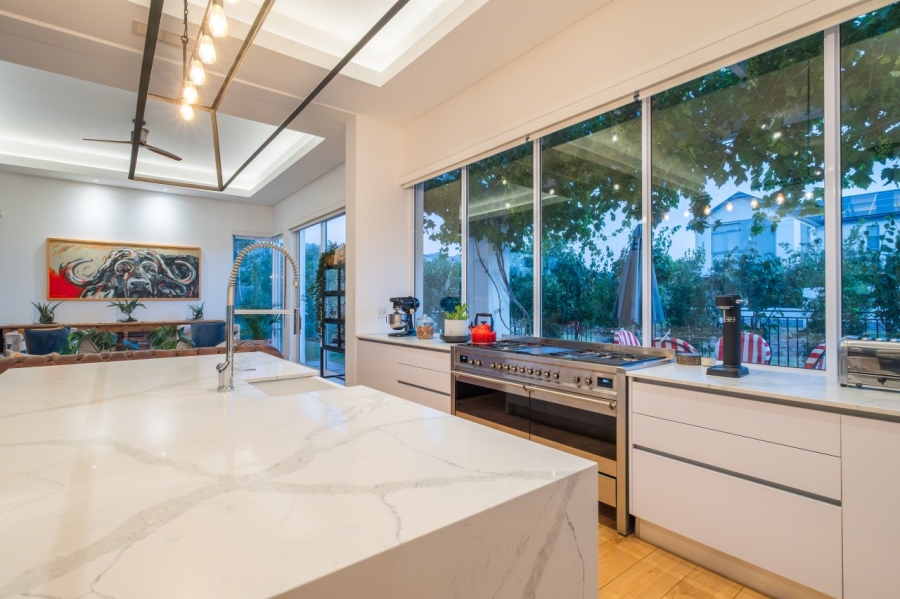 4 Bedroom Property for Sale in Val De Vie Estate Western Cape